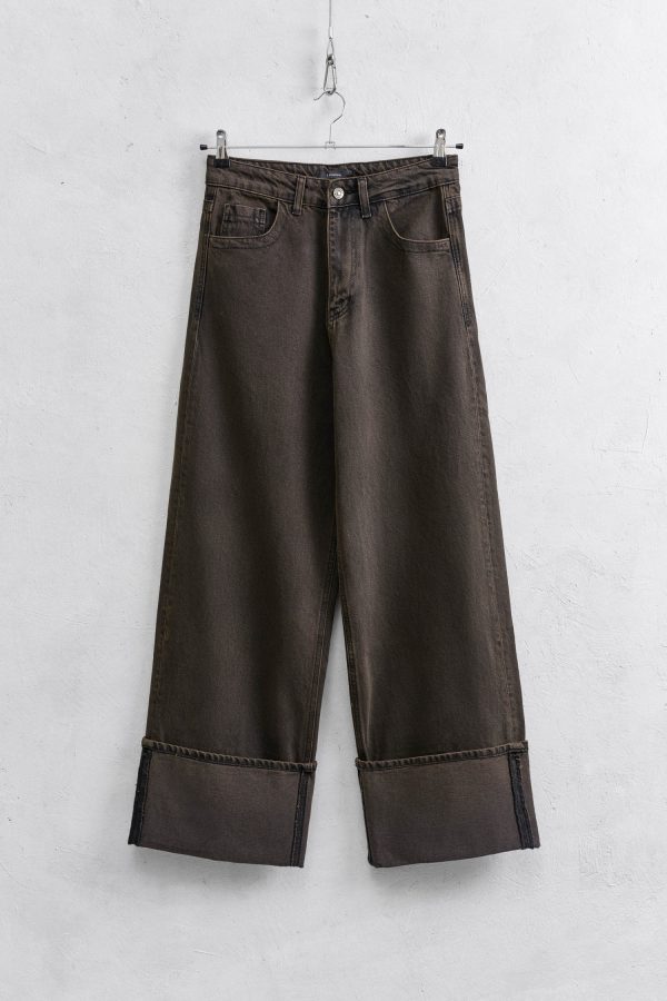 Wide-leg denim