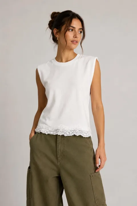 T-shirt αμανικο λευκό με δανδέλα
